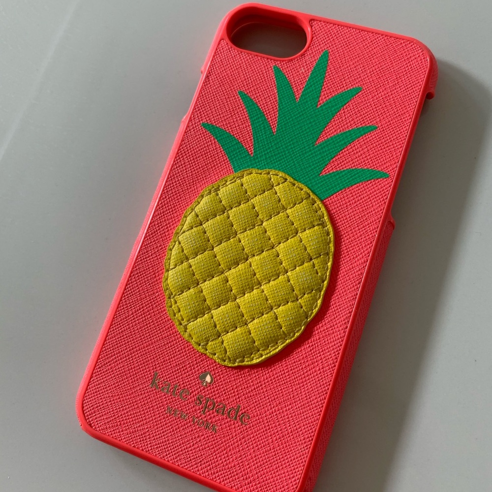Kate Spade NY iphone 7 and 8 Cover Pineapple - Picture 1 of 3